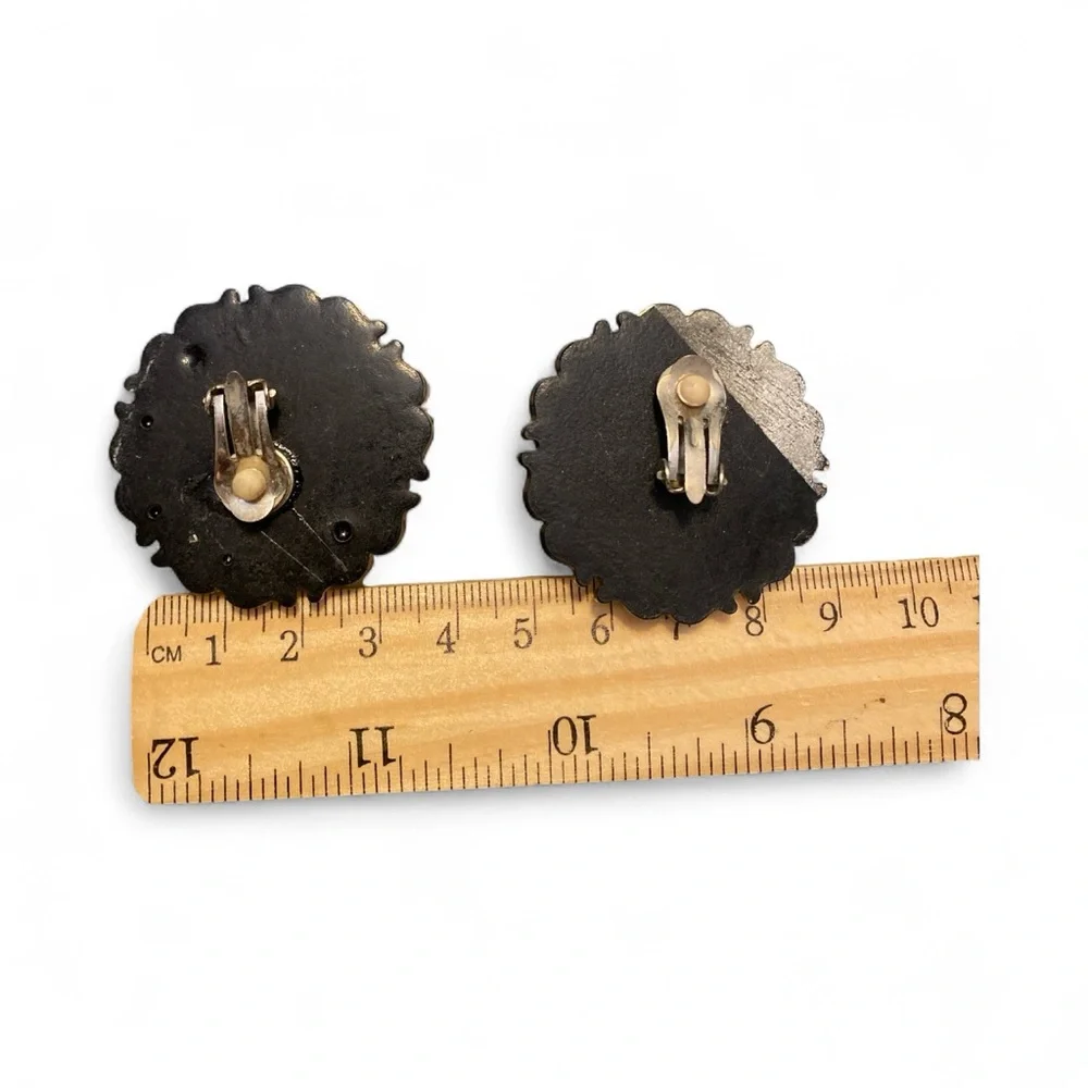 Vintage Mother-of-Pearl Style Clip-On Earrings Gold Ornate Frame - Picture 3 of 3